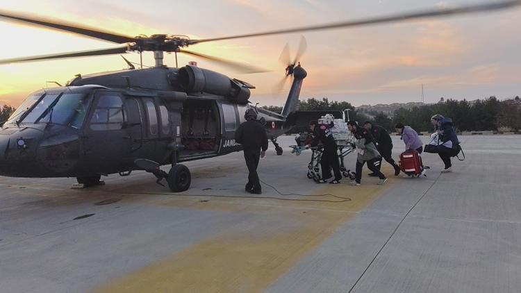 Askeri helikopter, Kenan bebek için havalandı