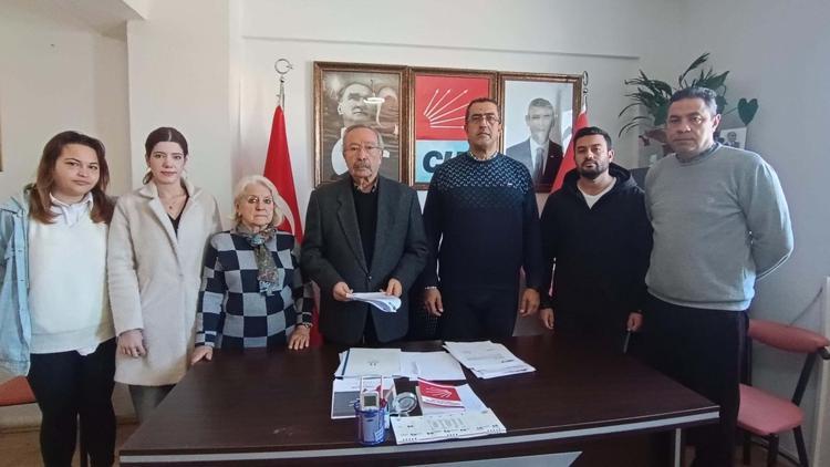 Cumhuriyet Halk Partisi Foça İlçe Başkanı Suat Yılmaz ve yönetimi görevden alındı