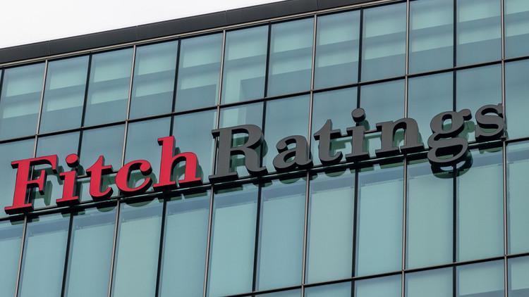 Fitch büyüme tahminlerini yukarı çekti