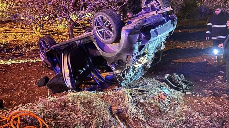 Gaziantep’te otomobil devrildi: 3 ölü, 2 yaralı