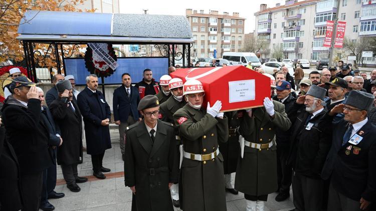 Edirnede vefat eden Kıbrıs gazisi, son yolculuğuna uğurlandı