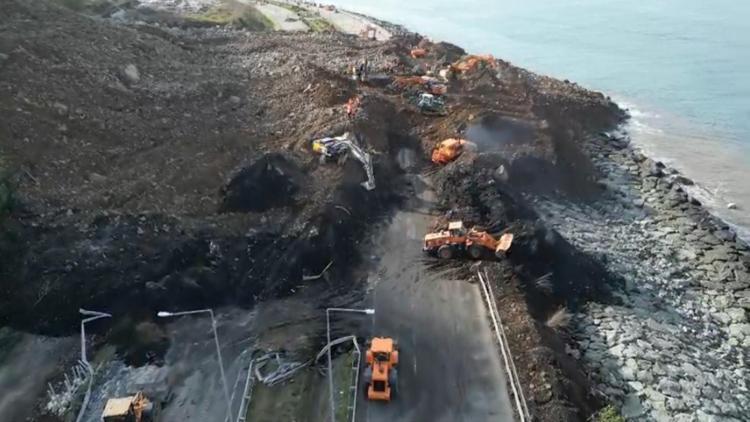 Ulaştırma ve Altyapı Bakanlığından Karadeniz Sahil Yolundaki heyelana ilişkin açıklama