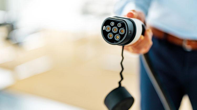 İşte elektrikli otoda pil ömrü