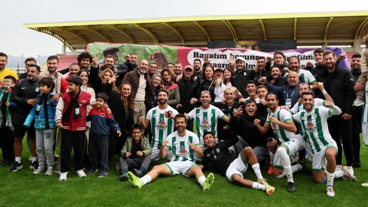 Manavgat Belediyespor, yeniden lider