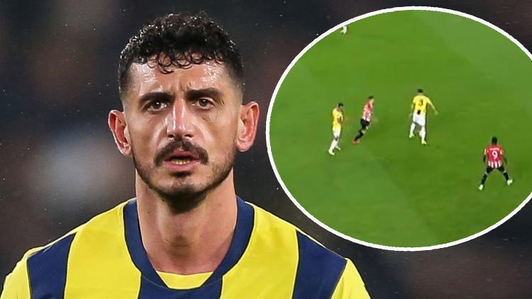 Fenerbahçe -  Athletic maçında Samet Akaydinden saç baş yolduran hata Protesto sesleri yükseldi, oyuncular taraftarları uyardı