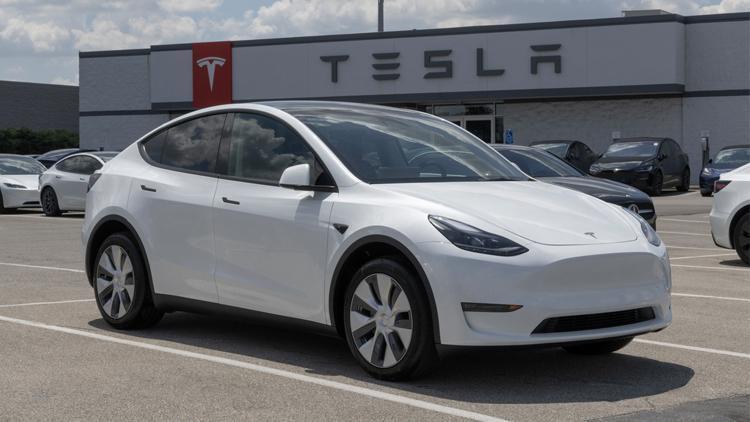 Tesla hisseleri rekor kırdı