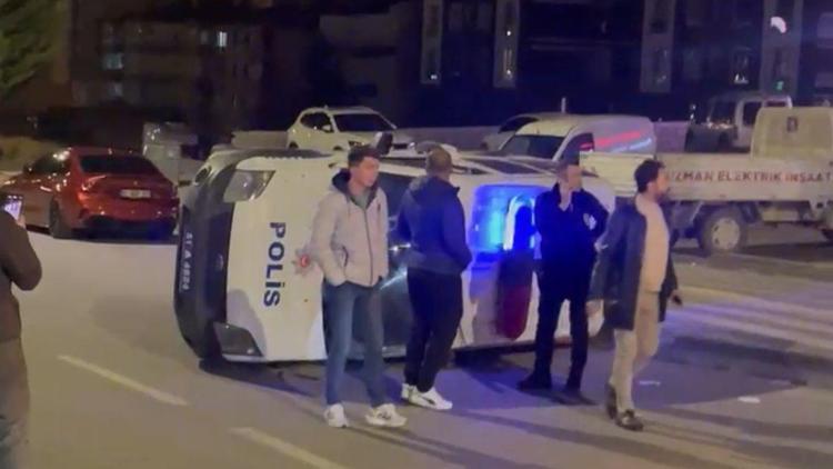 Niğdede polis aracı ile otomobil çarpıştı: 2si polis 6 yaralı