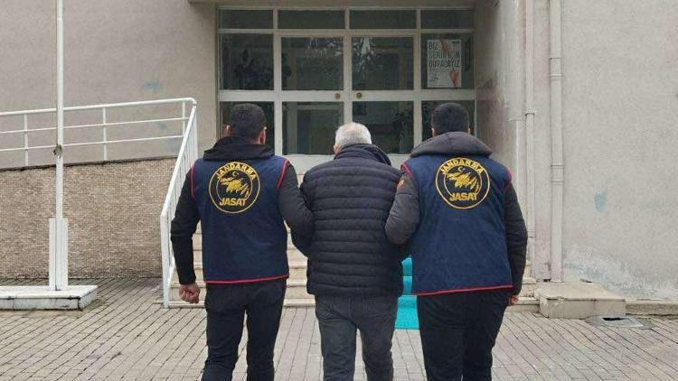 Kütahyada 21 yıl 8 ay hapis cezası bulunan firari hükümlü yakalandı