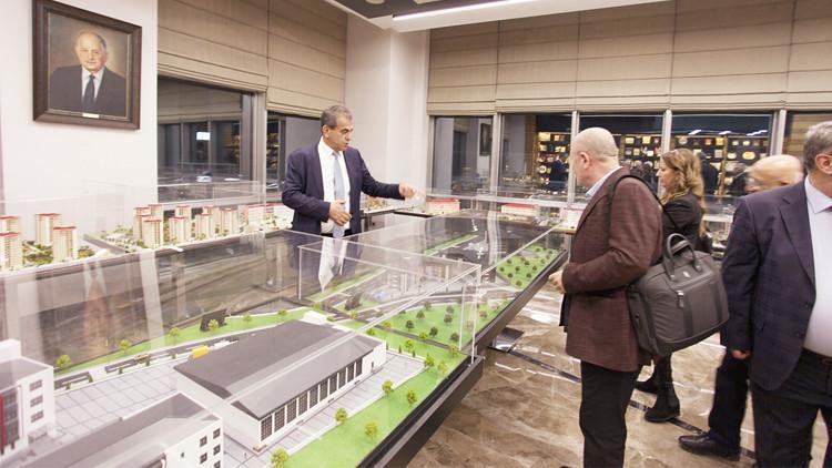 Halı imparatoru halka arza koşuyor