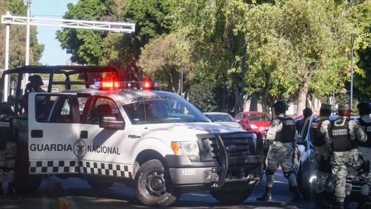 Meksikada 100den fazla polise gözaltı