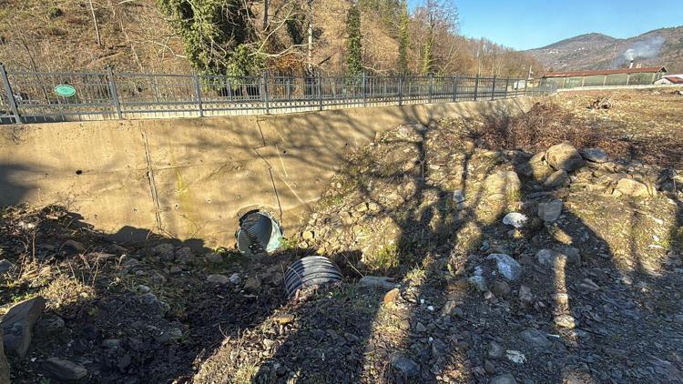 Derede boğulan Simay, açık olan borudan kayıp düşmüş