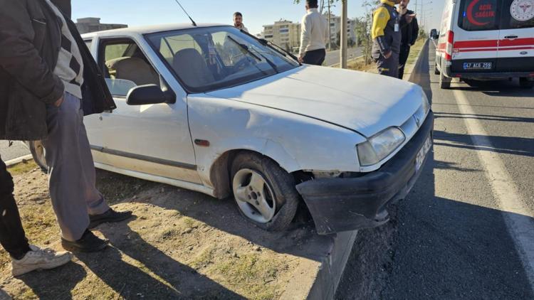 Nusaybin’de TIR ile otomobille çarpıştı: 1 yaralı