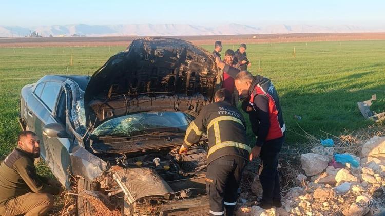 Mardinde takla atan otomobilin sürücüsü yaralandı