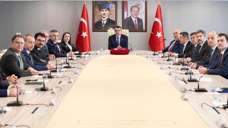 Bakan Tekin TIMSS sonuçlarını değerlendirdi... Birçok ülkede konuşulan önemli bir başarı