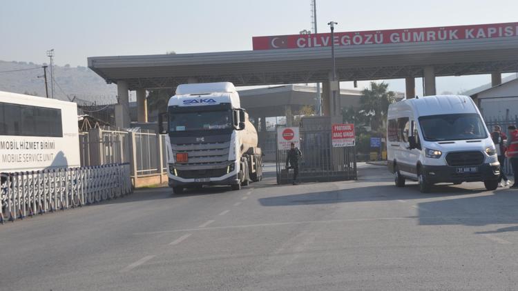 Cilvegözü’nde TIR yoğunluğu