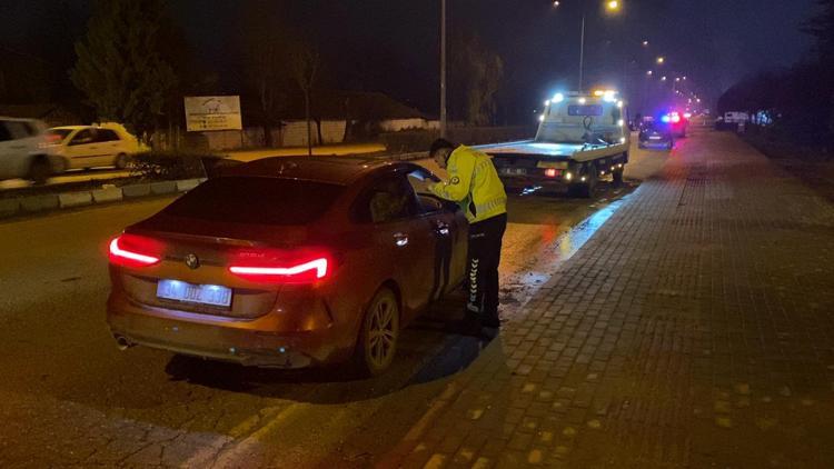 Bursa’da alkollü sürücü ekiplere zor anlar yaşattı