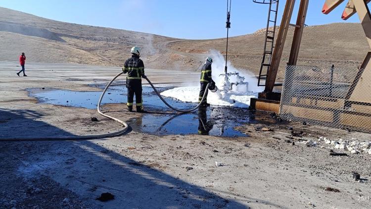 Batman’da petrol kuyusunda çıkan yangın söndürüldü