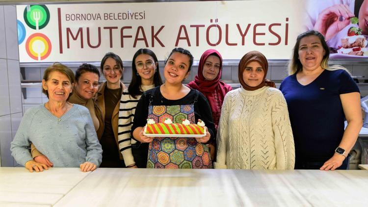 Bornovada Yılbaşı atölye çalışmalarıyla renkleniyor