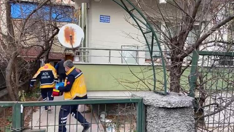 Çorumda korkunç olay Yakınlarının haber alamadığı kişinin, evinde başı parçalanmış cesedi bulundu