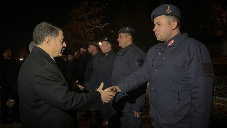 Vali Şahinden yılbaşında görev yapan jandarma ve polis ekiplerine ziyaret