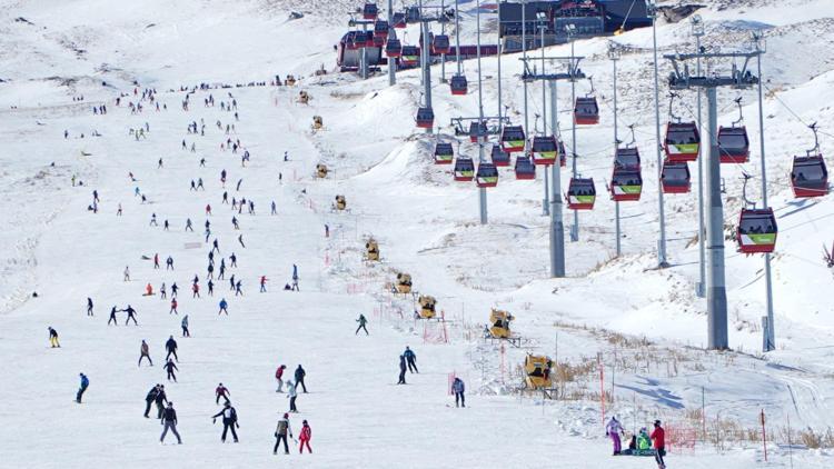 Erciyes, yeni yılın ilk gününde 110 bin ziyaretçi ağırladı