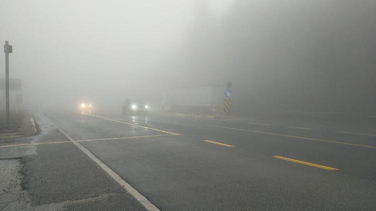 Bolu Dağında sis görüş mesafesini düşürdü