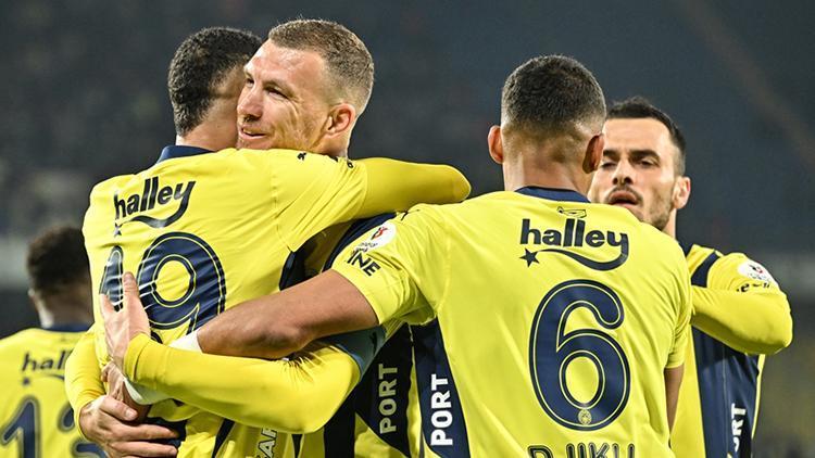 Fenerbahçede istifa depremi Kadıköyde öfke dinmedi, kavga çıktı