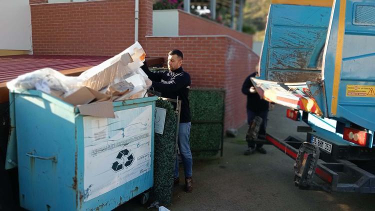 Bayraklıdan geri dönüşüme 1 yılda 650 ton atık