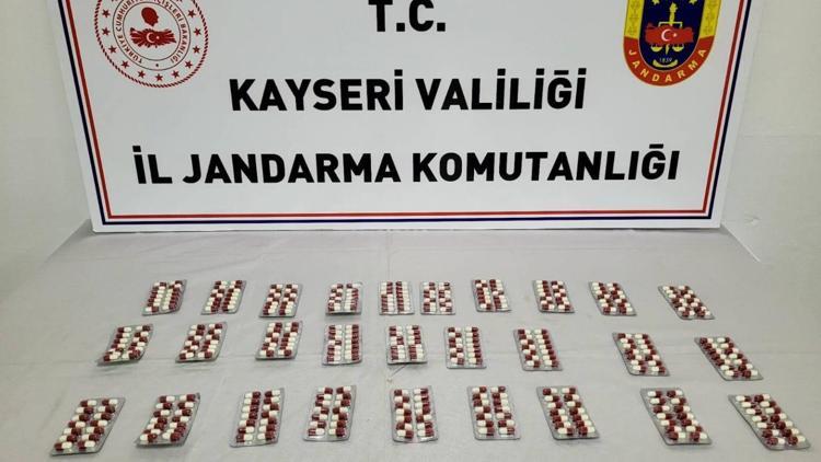 Kayseride 392 adet sentetik uyuşturucu hap ele geçirildi