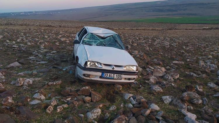 Şanlıurfada şarampole devrilen otomobildeki 7 kişi yaralandı