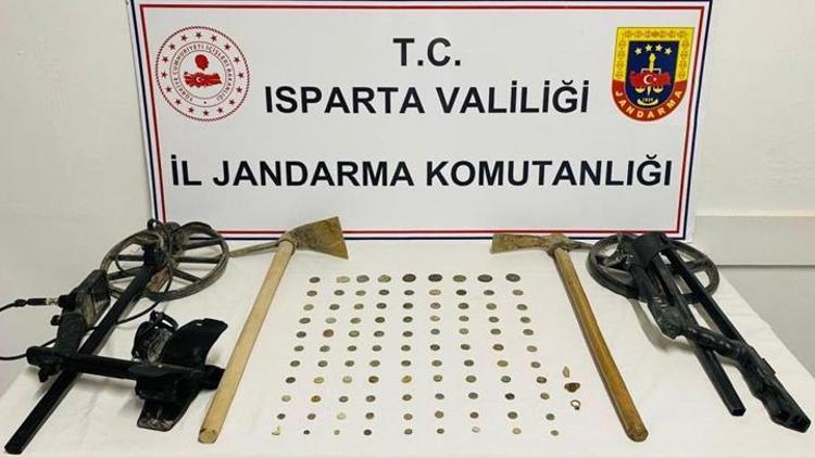 Ispartada operasyonlarda çok sayıda tarihi eser ele geçirildi