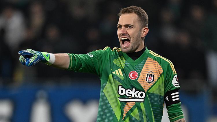 Beşiktaşta Mert Günok kararı verildi: Sözleşmesi uzatılacak Ersin Destanoğlu ise yol ayrımında...