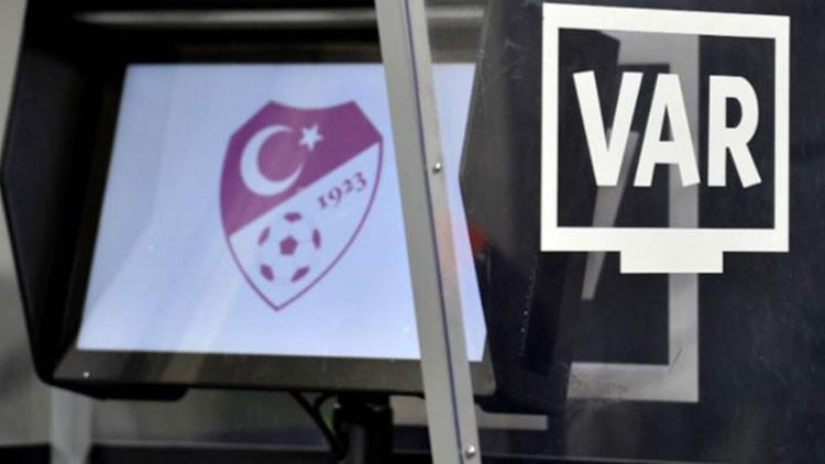 Süper Ligde günün tüm maçlarına yabancı VAR hakemi atandı