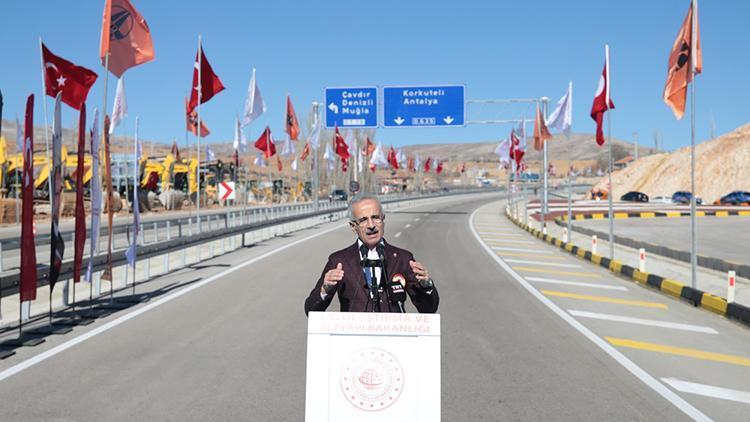 Bakan Uraloğlu, Korkuteli-Elmalı yolunu açtı