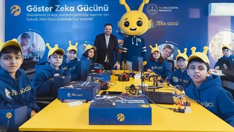 Turkcell Zekâ Gücü Projesi’nin yeni sınıfı Elbistan’da açıldı... BMnin örnek gösterdiği proje