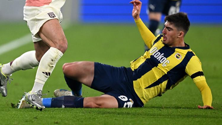 Fenerbahçede Yusuf Akçiçek beğeni topladı