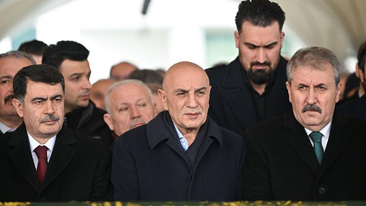 Turgut Altınokun acı günü: Ağabeyi, son yolculuğuna uğurlandı
