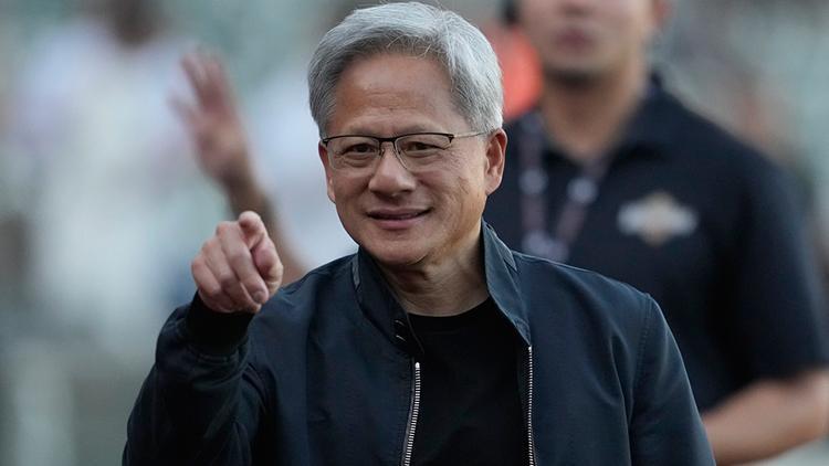 Nvidia CEOsu Jensen Huang bir günde 21 milyar dolar kaybetti