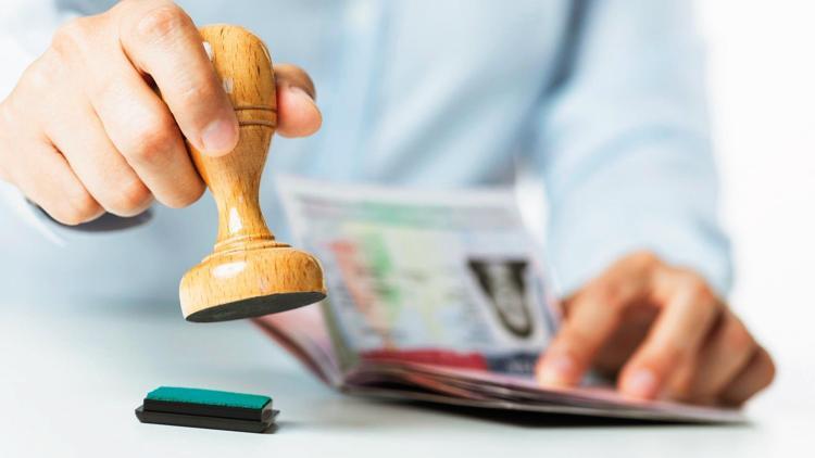 İngiltere’den garip karar... Bakan, milletvekili, büyükelçiye bile vize