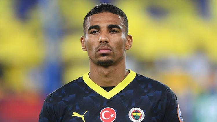 Alexander Djiku sakatlandı mı, kaç maç oynamayacak Erzurumspor maçında çıkmak zorunda kalmıştı…