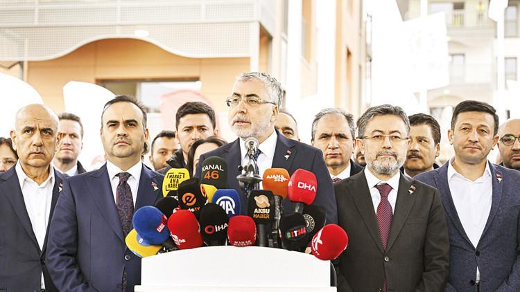 Bakanlar deprem bölgesinde yapılan yardım ve yatırımları değerlendirdi: Sanayi ve tarımı onarma hamlesi Bakanlar deprem bölgesinde yapılan yardım ve yatırımları değerlendirdi: Sanayi ve tarımı onarma hamlesi