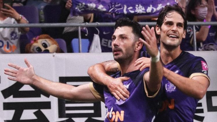 Tolgay Arslan, Japonyayı sallıyor