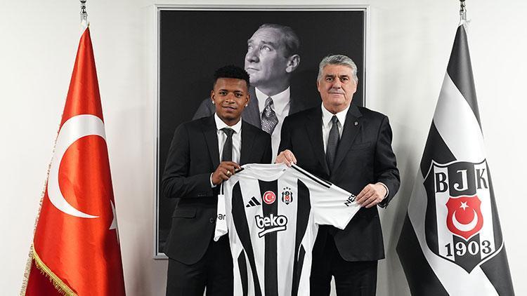 Hürriyet: Beşiktaşın yeni transferi Keny Arroyo resmen imza attı