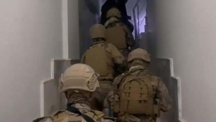 İzmir merkezli 7 ilde FETÖ operasyonu: 13 gözaltı