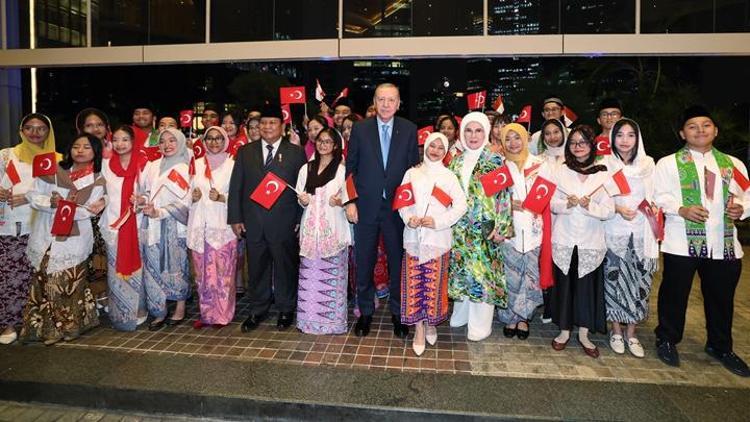 Cumhurbaşkanı Erdoğan, Endonezyaya gitti