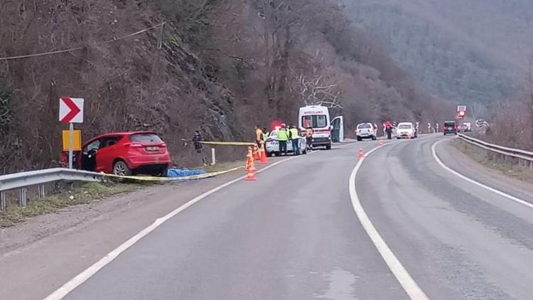 Karabükte, şarampole devrilen otomobilin sürücüsü öldü