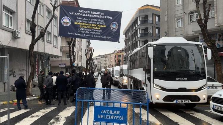 İstanbul Avcılarda kapatılan semt pazarının esnafına yürüyüş izni verilmedi