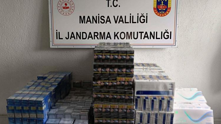 Yolcu otobüsünde 2 bin 500 adet bandrolsüz sigara ele geçirildi; 2 gözaltı