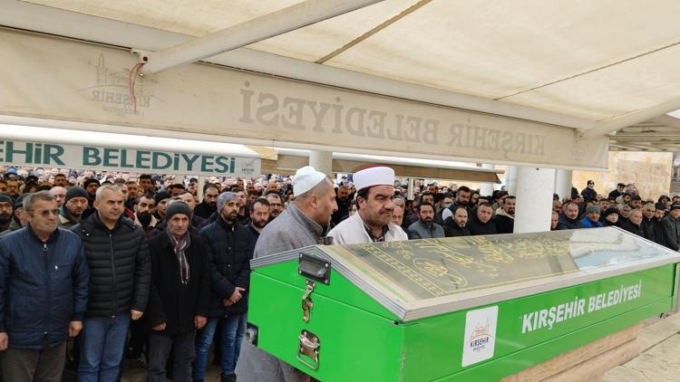 Sendika şube başkanı tarafından öldürülen sekreter, toprağa verildi