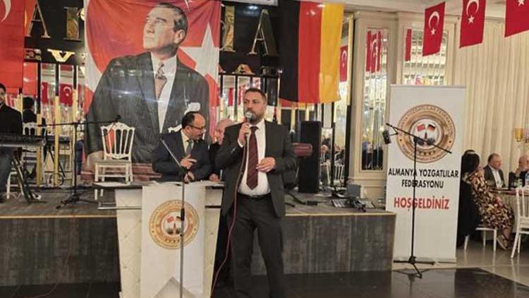 Hamburg’da hemşehrileriyle buluştu